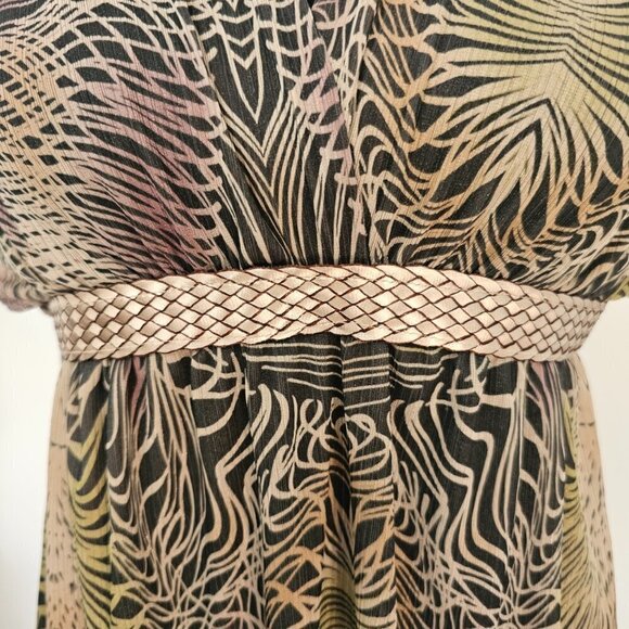 Charlotte Russe Women's V-Neck Flowy Tunic Top, Size Small - Picture 3 of 10